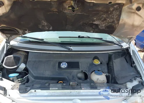 2003 Volkswagen Eurovan Mv from USA, damaged, VIN WV2NB470X3H026853